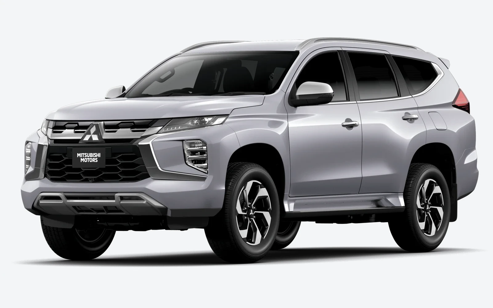 Mitsubishi Pajero Sport — model imagery